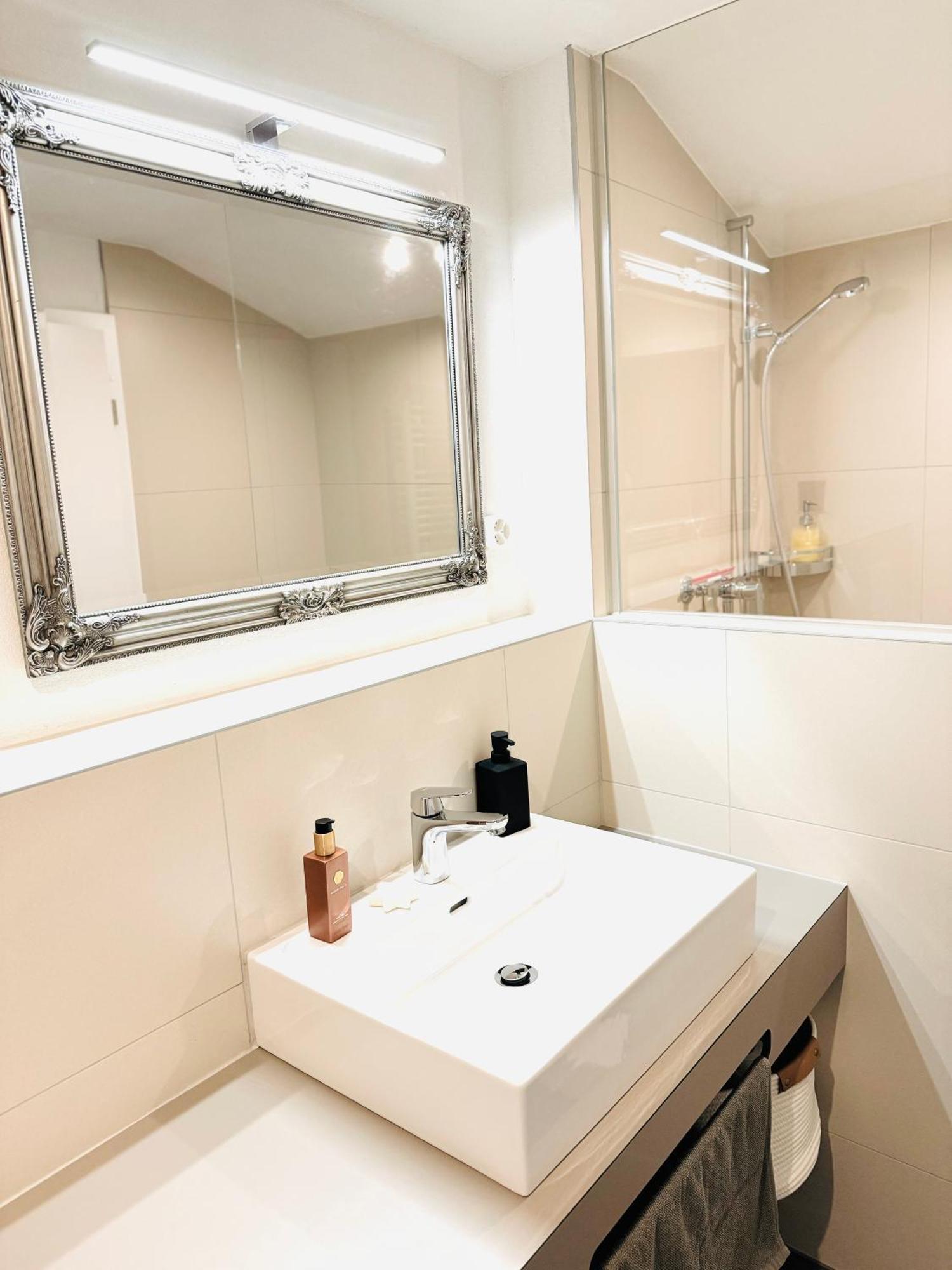 קנדרסטג Bellevue & Classy Mountain View Apartment מראה חיצוני תמונה